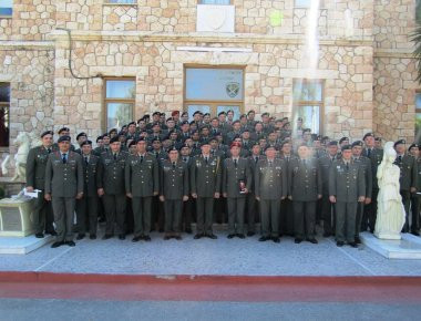 ΓΕΣ: Αποφοίτηση Λοχαγών τμήματος Προκεχωρημένης Εκπαίδευσης της Σχολής Πεζικού (φωτό)